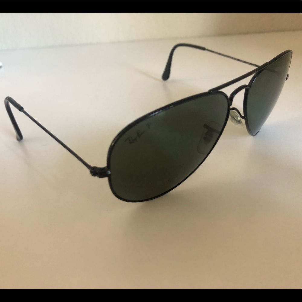 Black aviator ray bans